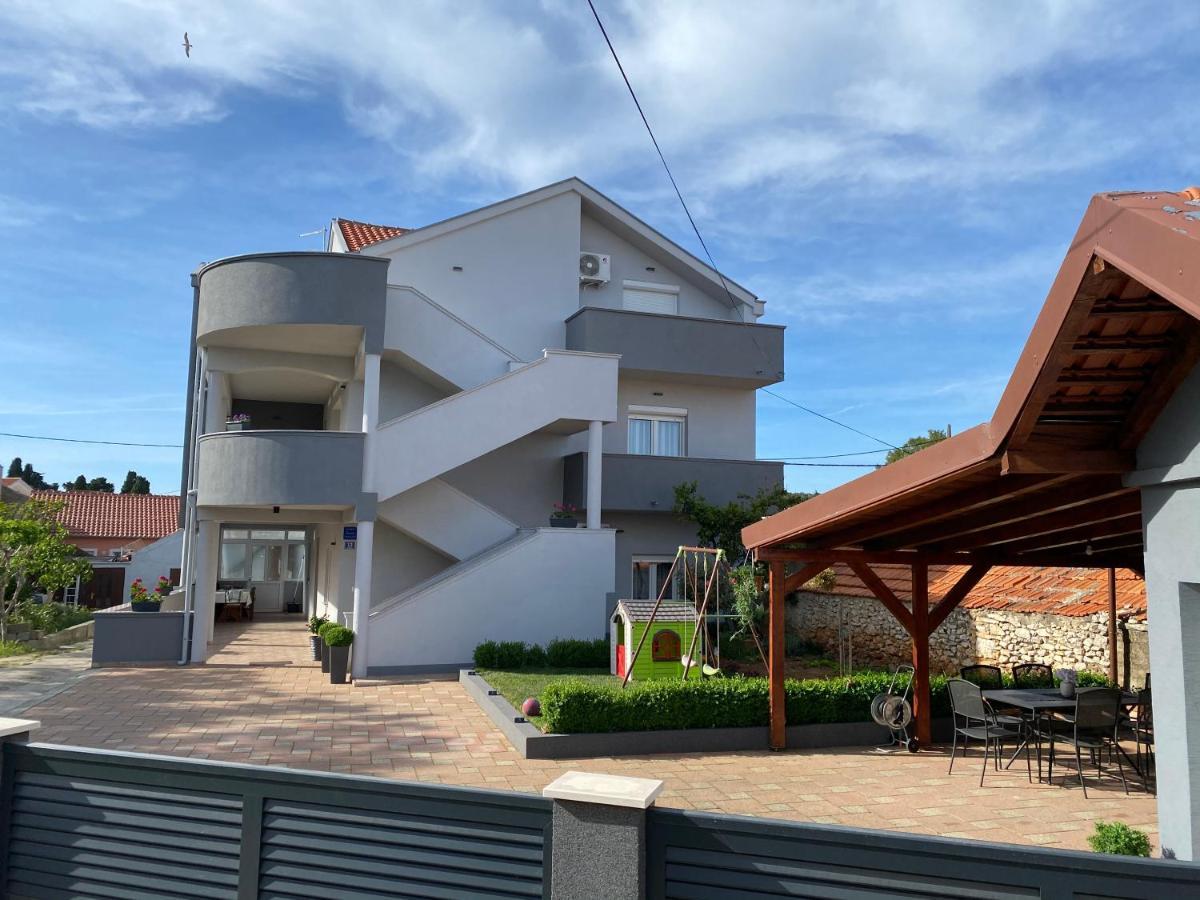 Apartments Nada Sukošan Eksteriør bilde