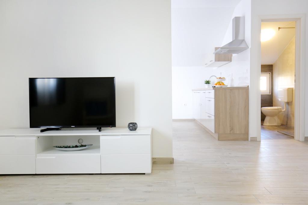 Apartments Nada Sukošan Eksteriør bilde