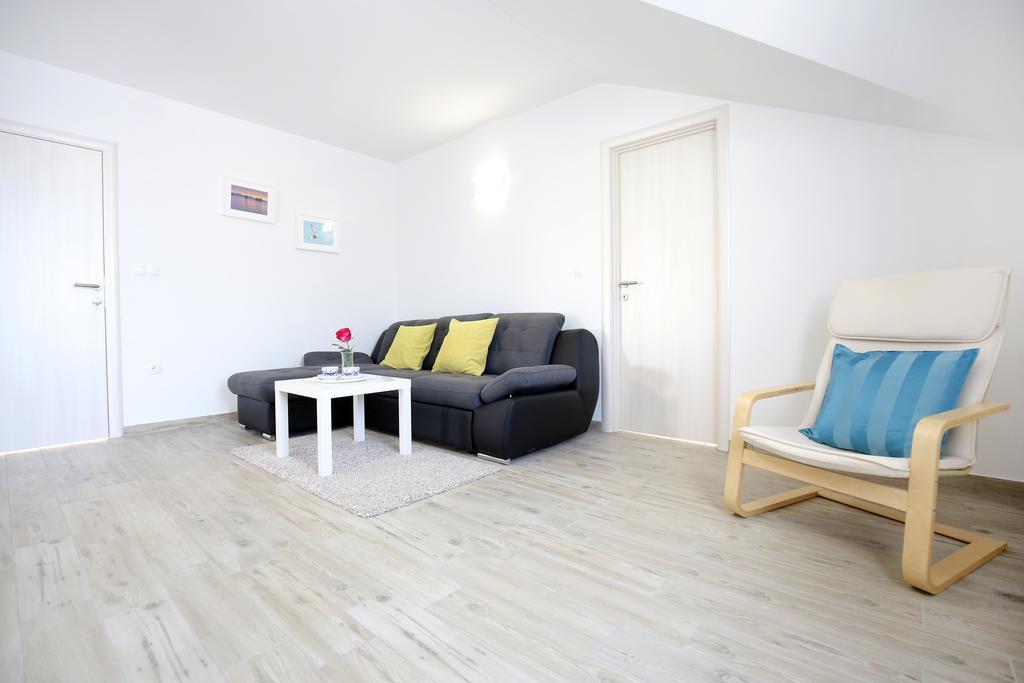Apartments Nada Sukošan Eksteriør bilde